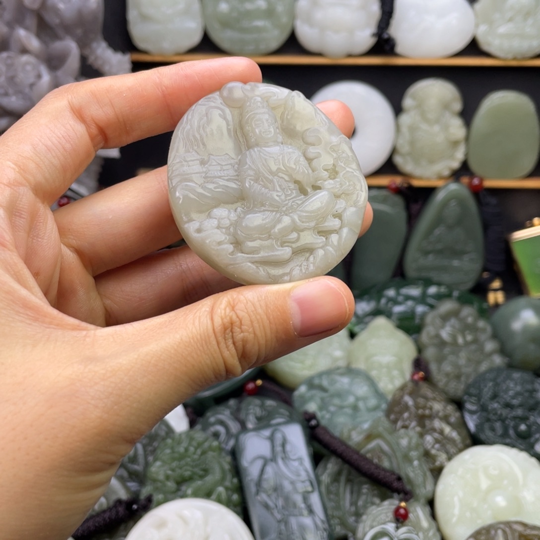 和田玉未镶嵌颈饰