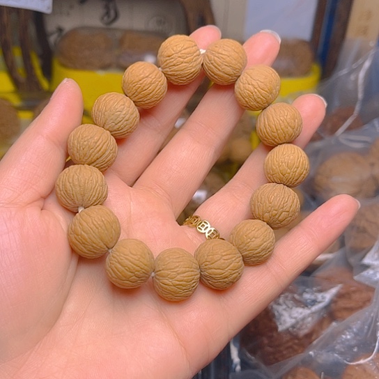 文玩核桃吊坠手串