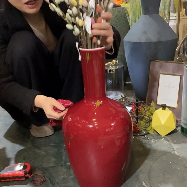 陶瓷花瓶，茶杯茶具。