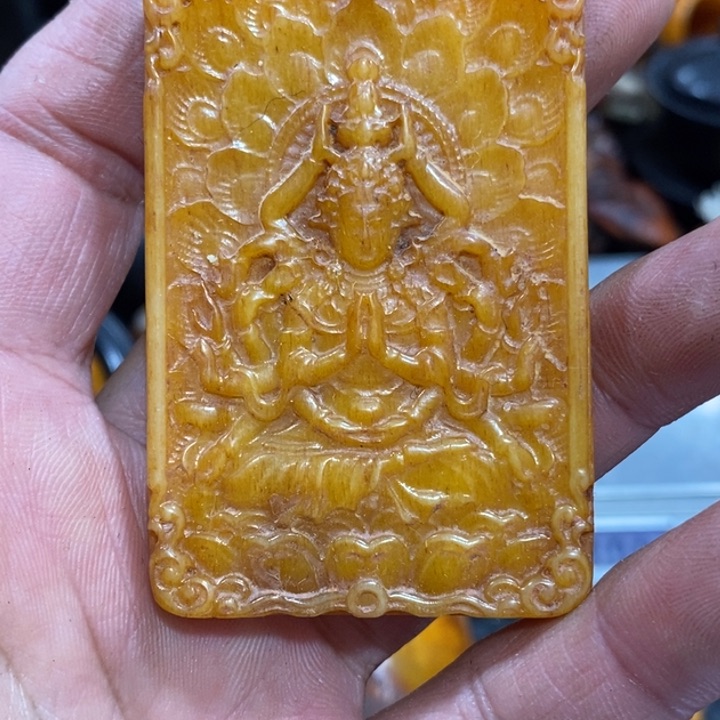 滴血莲花菩提吊坠