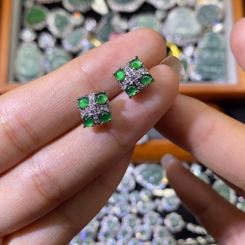 【闪购商品】翡翠未镶嵌颈饰天然