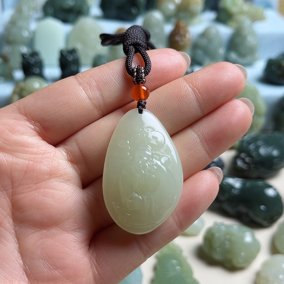 和田玉未镶嵌挂件