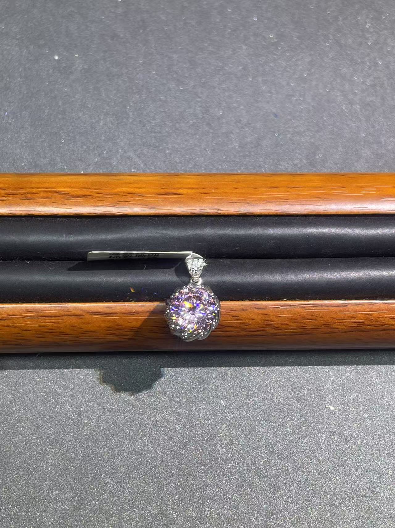 a5123白托粉花苞吊坠多样发