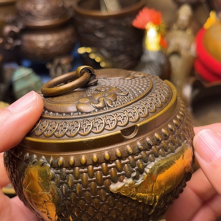 精美铜器批发档口