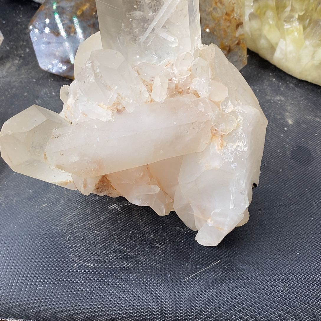 c***j水晶未镶嵌珠宝半成品