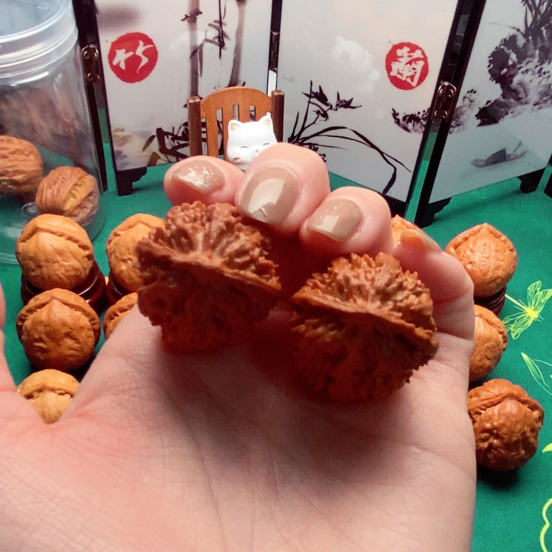 文玩核桃吊坠蚂蚁官帽