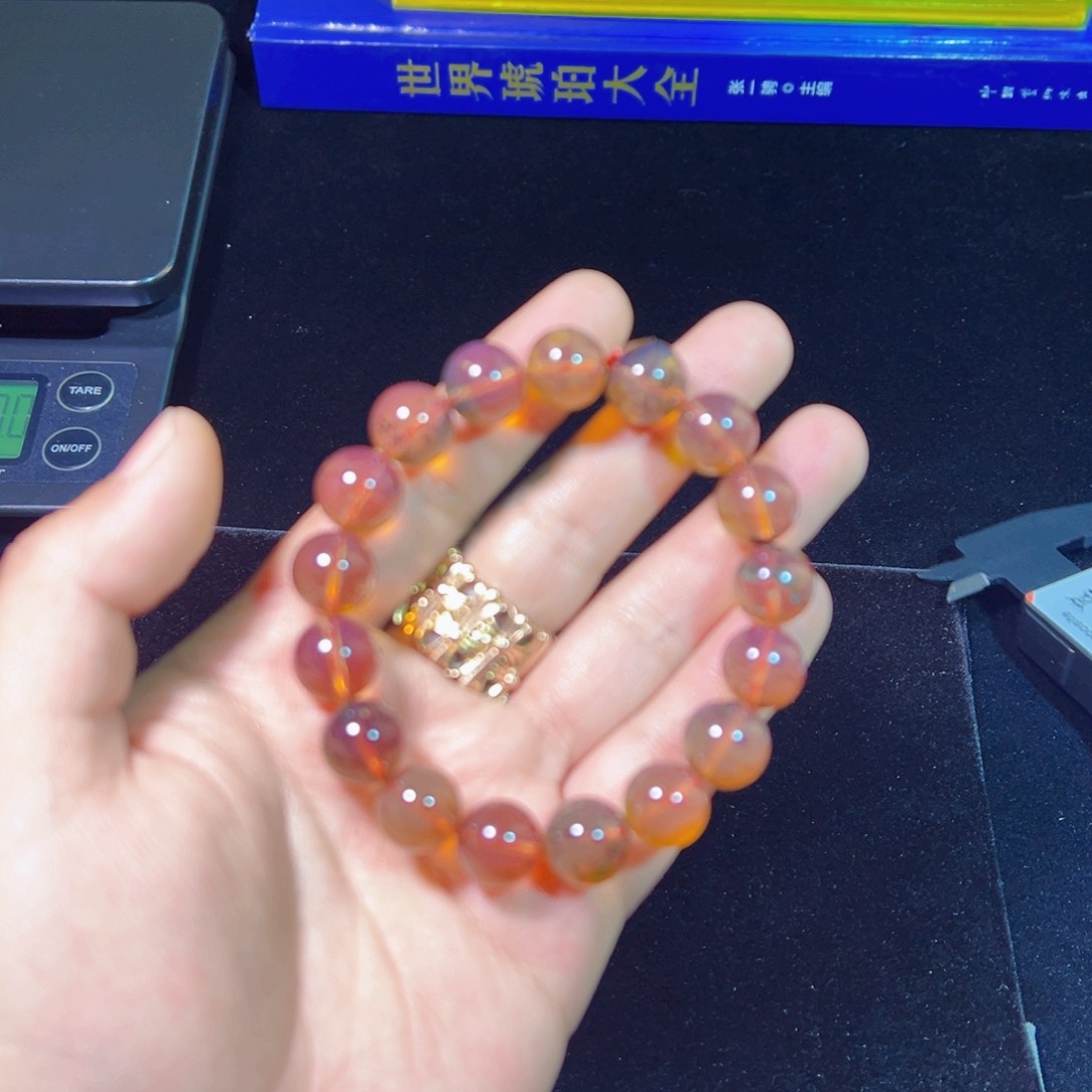 琥珀裸石未镶嵌琥珀