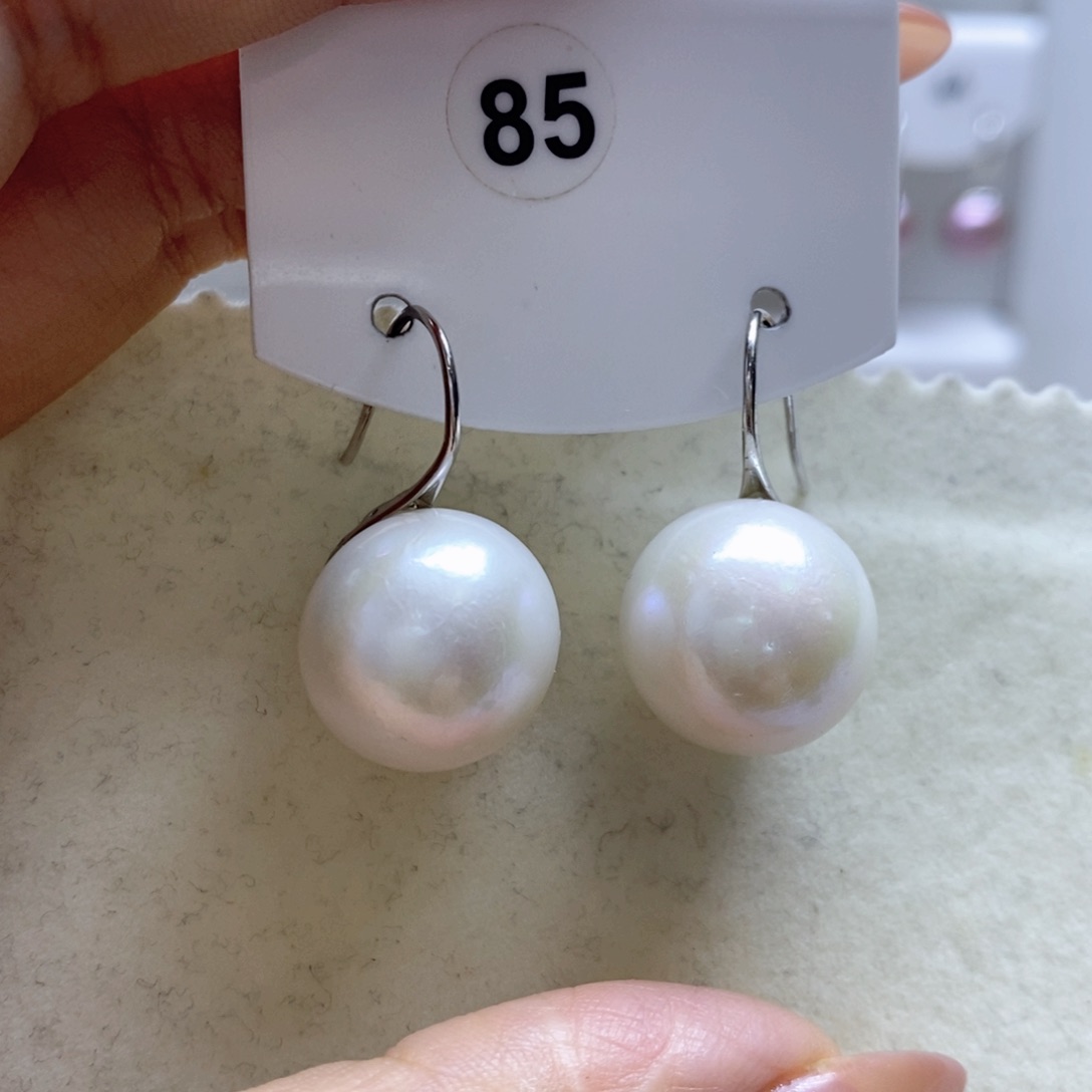淡水珍珠耳饰银S925镶嵌早**?