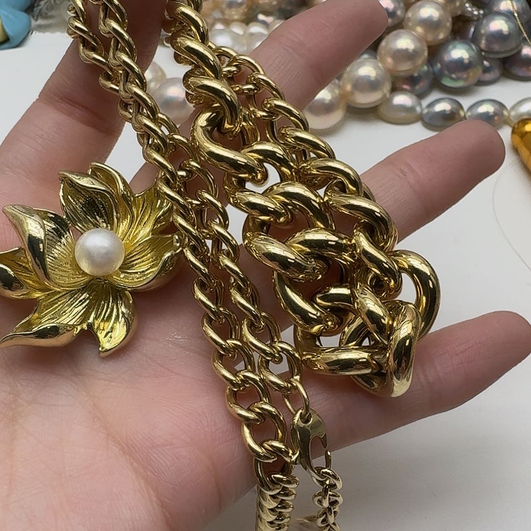 未镶嵌颈饰淡水珍珠