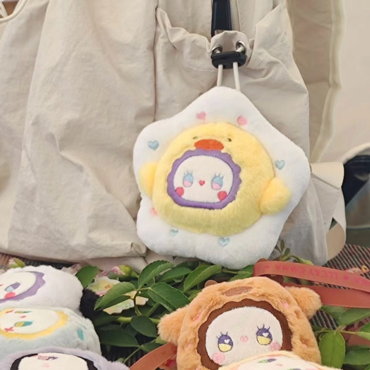 【关+灯】9.9米包邮Emma动物香薰毛绒潮流盲盒可爱女生挂件