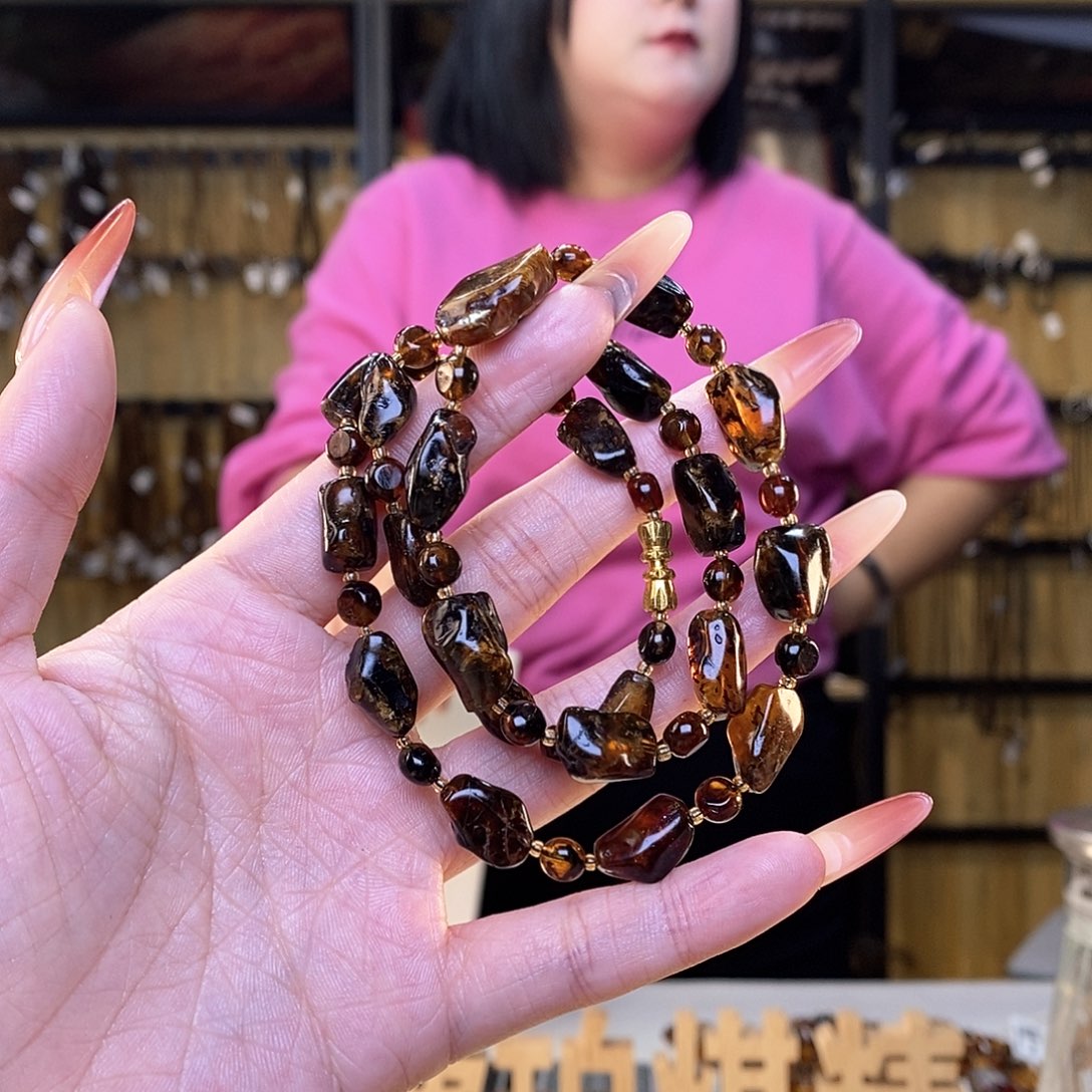 琥珀裸石未镶嵌抚顺琥珀