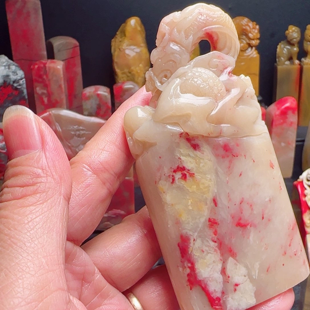 昌化石昌化鸡血石