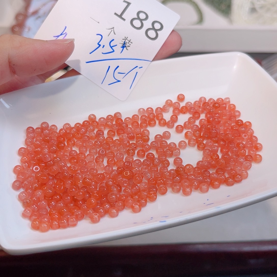 未镶嵌珠宝半成品水晶188 。       