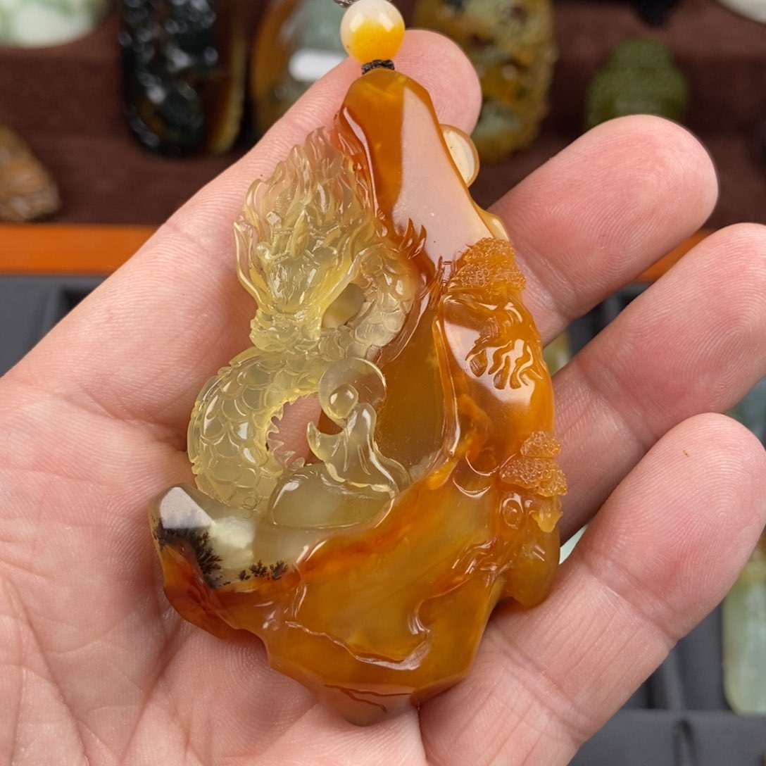 蛇纹石玉挂件未镶嵌?****