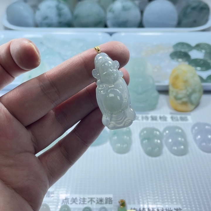 翡翠未镶嵌颈饰翡翠