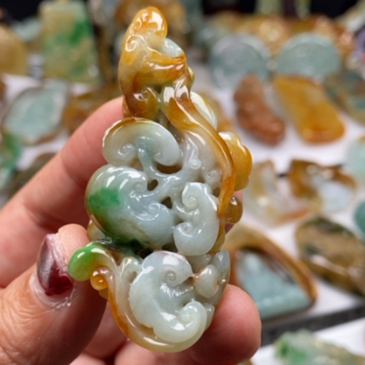 【闪购商品】翡翠颈饰未镶嵌缅甸翡翠A货吊坠
