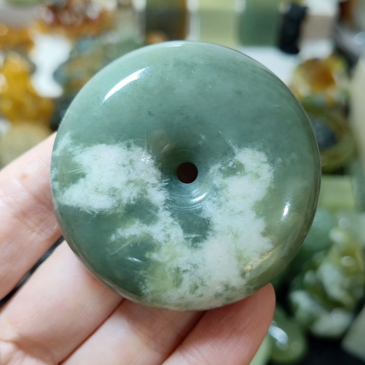 岫玉未镶嵌平安扣