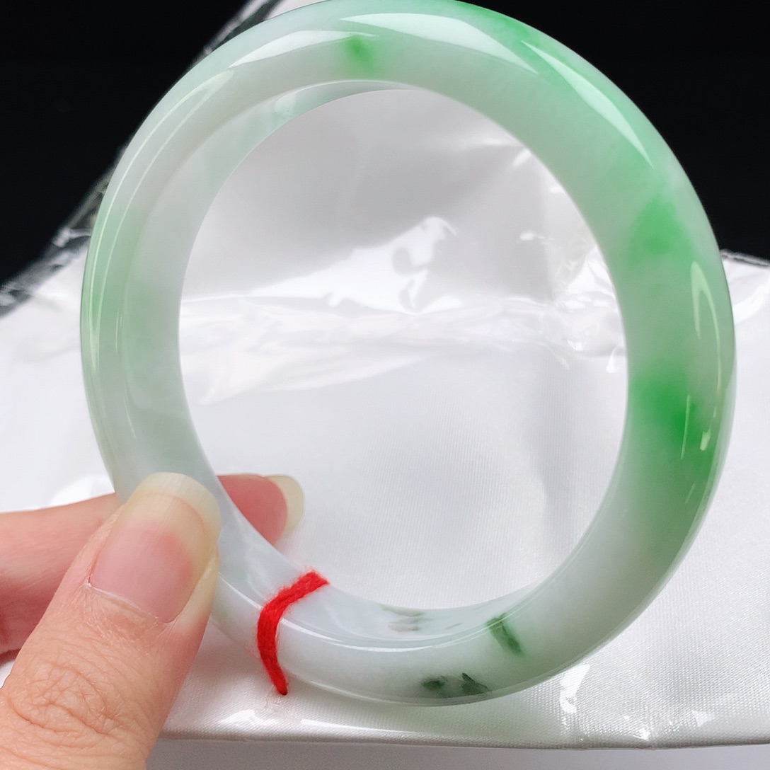 翡翠未镶嵌手镯62+圈8877