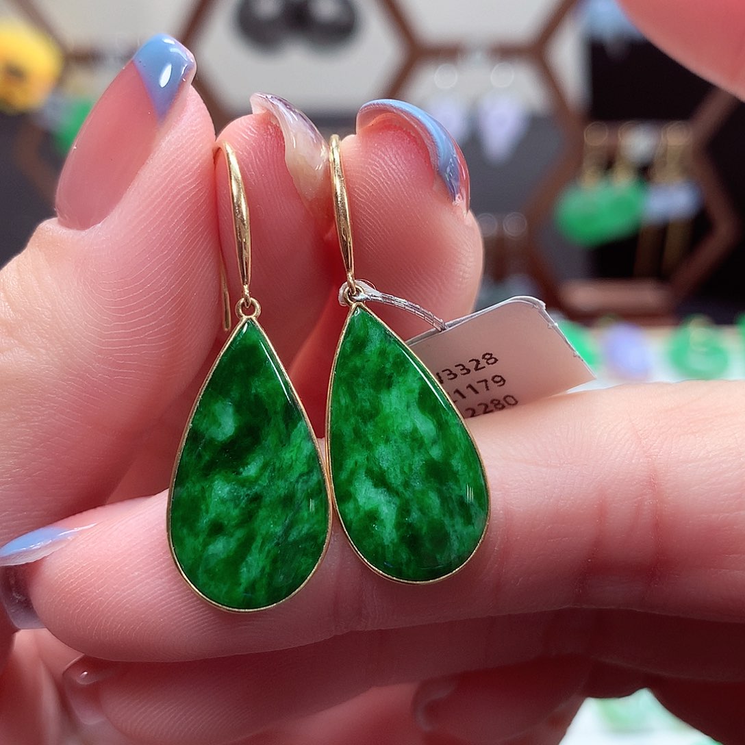 翡翠耳饰18K金镶嵌天然翡翠