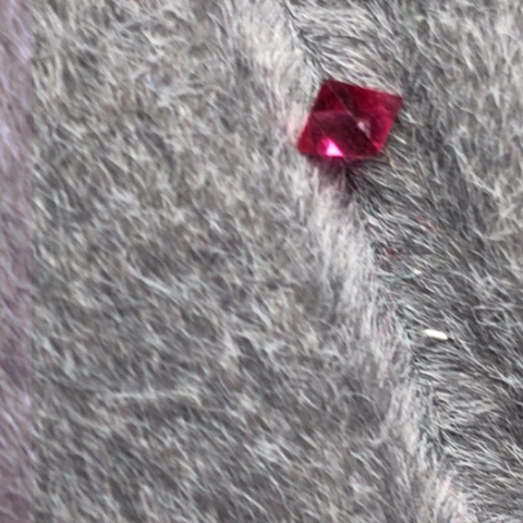 尖晶石裸石未镶嵌