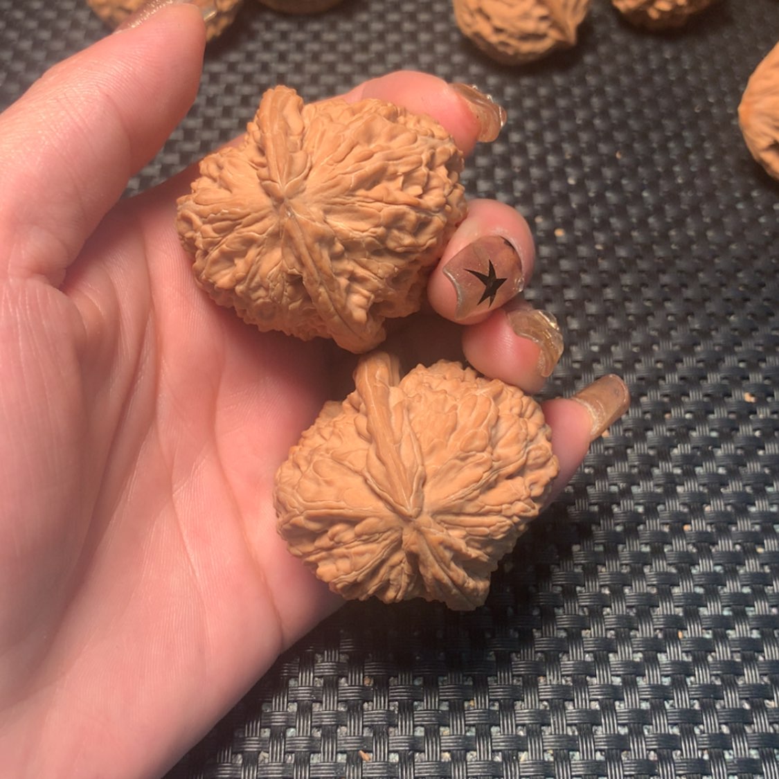 【闪购商品】文玩核桃吊坠童三角