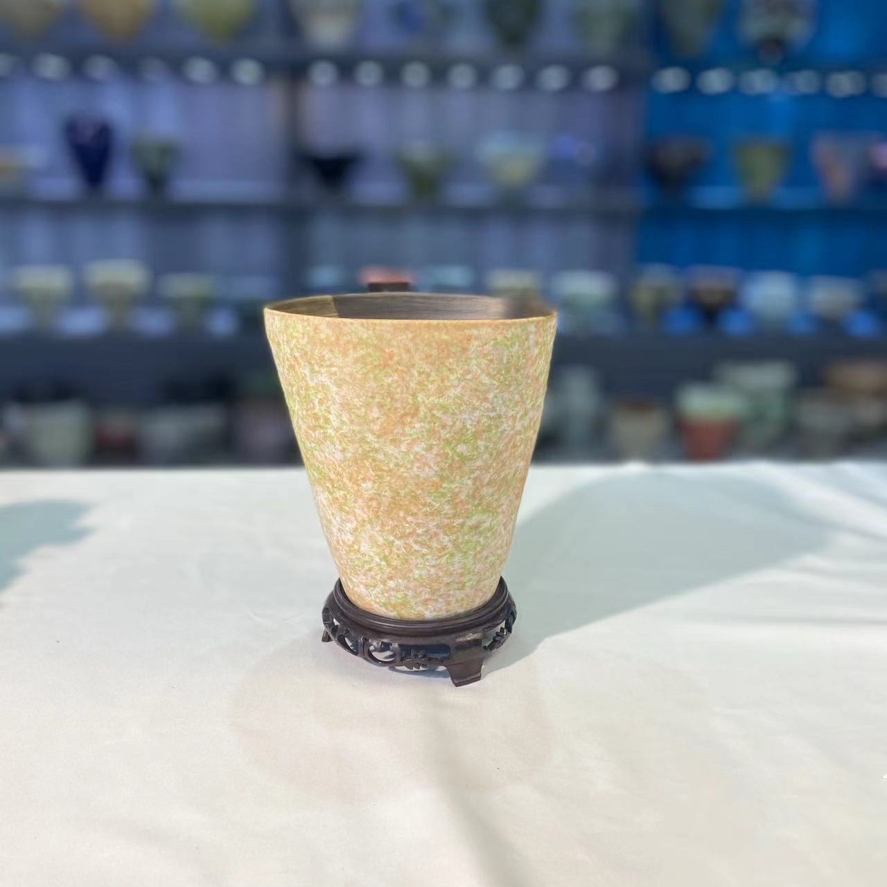 景德镇高温陶瓷花盆手工拉胚