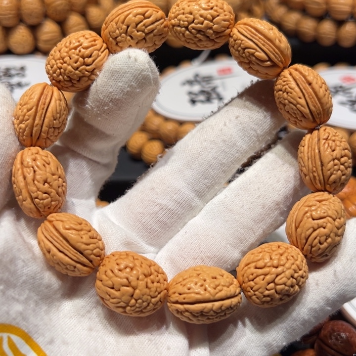 东***南手串桃核3精品大钱袋子