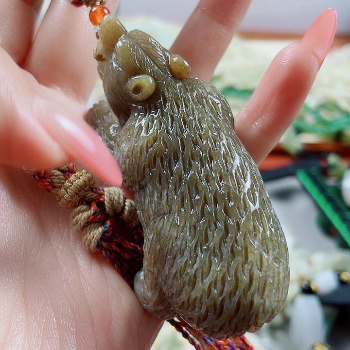 颈饰未镶嵌和田玉