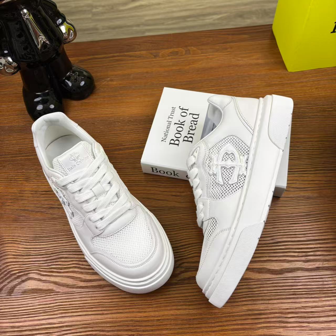 意卡维诺防滑休闲板鞋厚底休闲鞋吸汗潮鞋橡胶发泡男士透气小白鞋