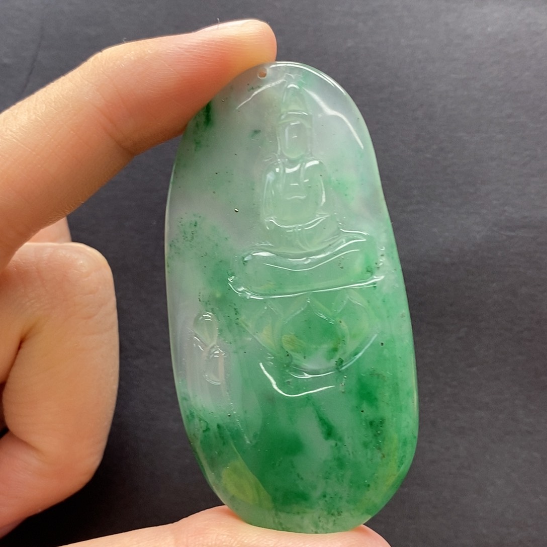 石英质玉颈饰未镶嵌