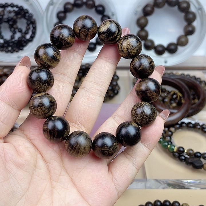 沉香手串B****1越南芽庄白奇玉化留疤嘤子虎斑