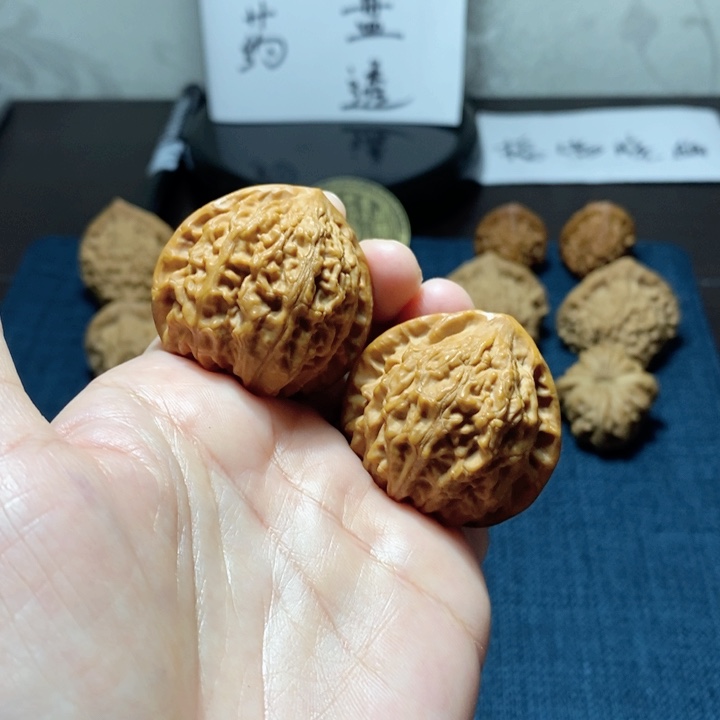 桃核吊坠平谷金牛38