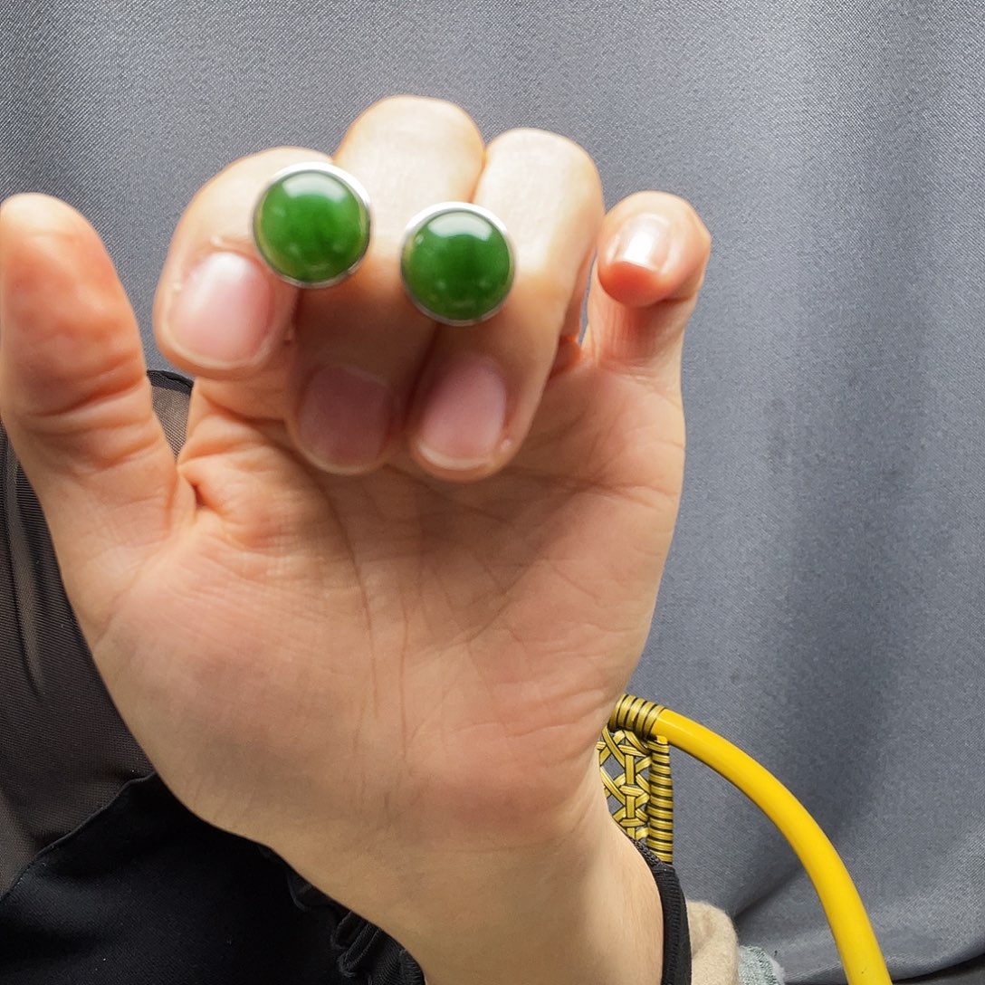 l***3和田玉银S925镶嵌耳饰