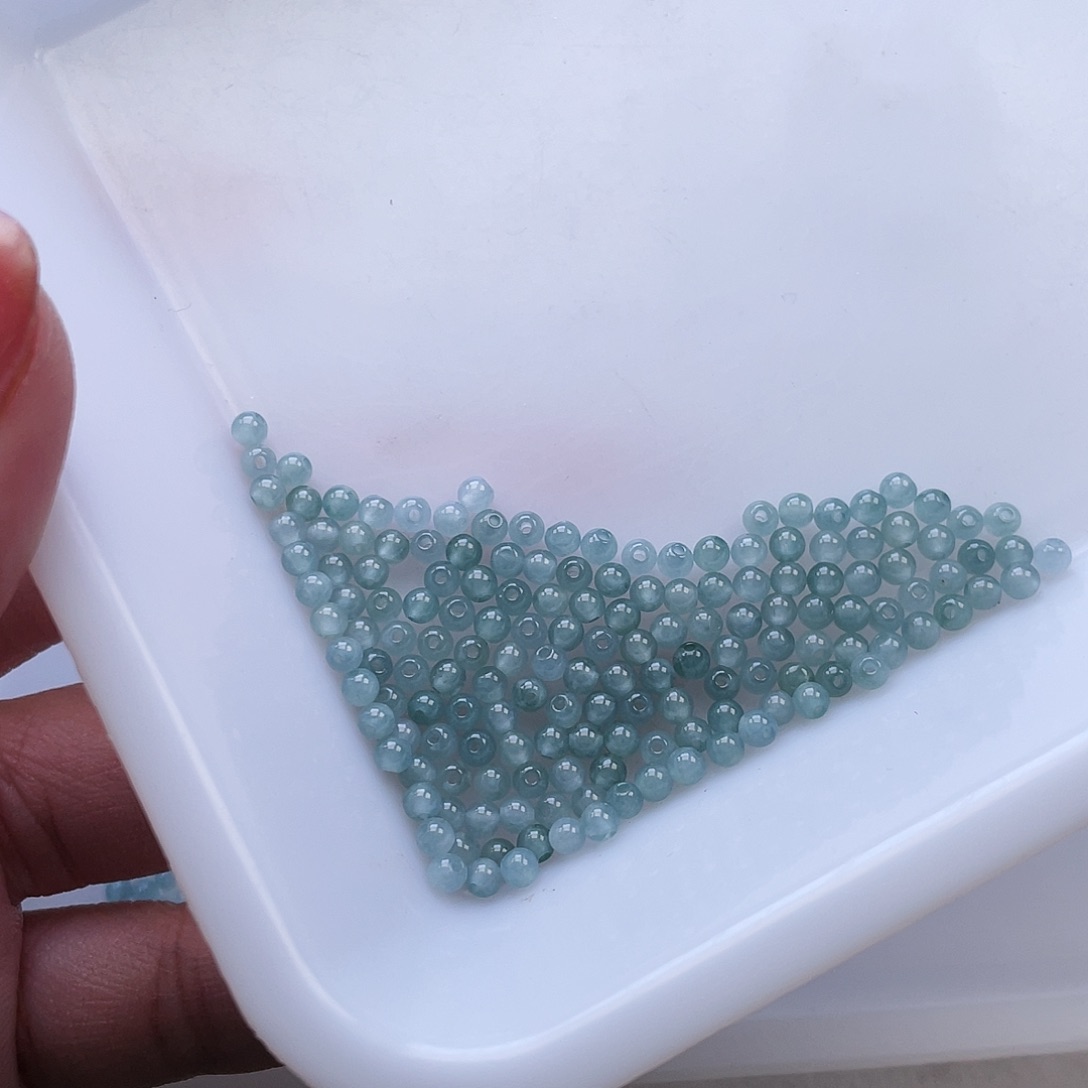 翡翠手链未镶嵌芃**啦