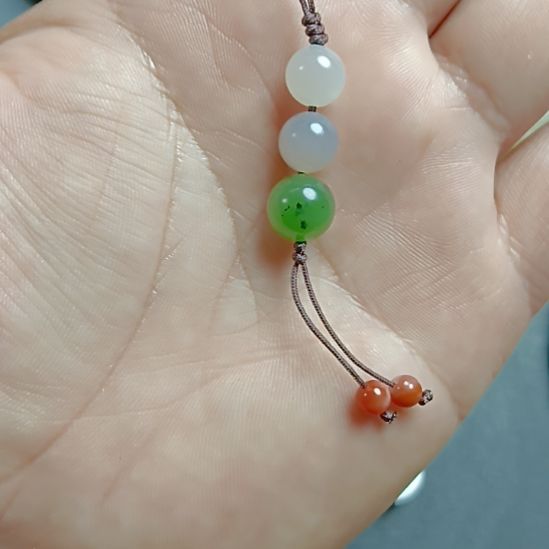 和田玉未镶嵌车挂