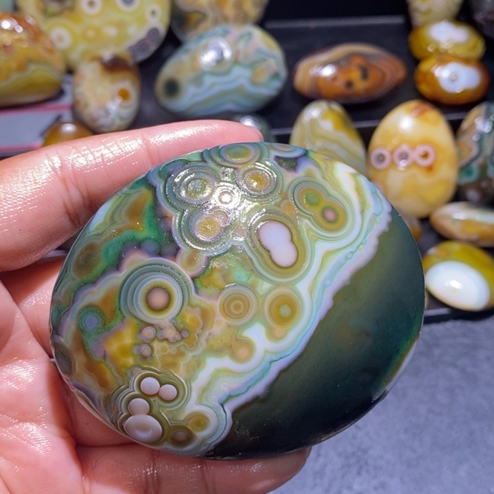 玛瑙/玉髓未镶嵌珠宝奇石155