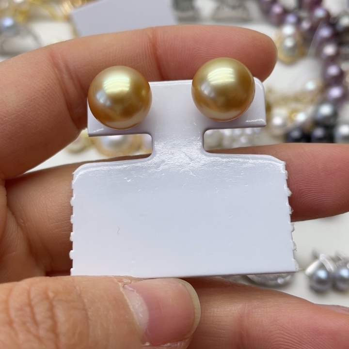 海水珍珠耳饰18K金镶嵌