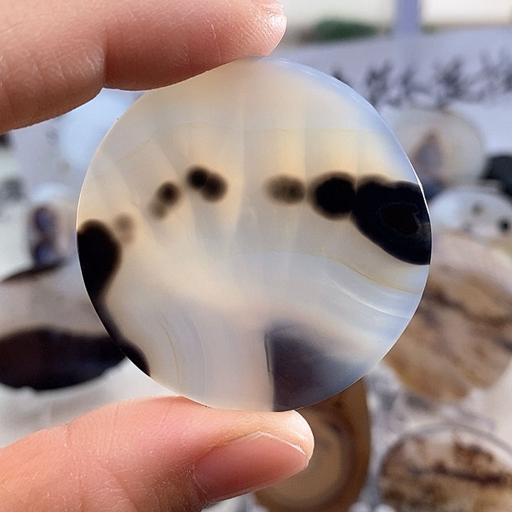 玛瑙/玉髓颈饰未镶嵌