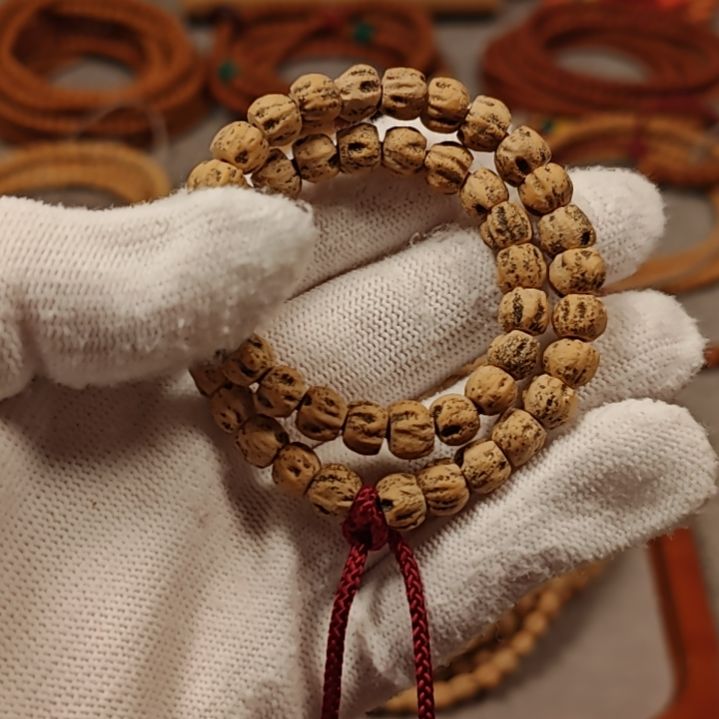 柏香籽/百香籽吊坠手持