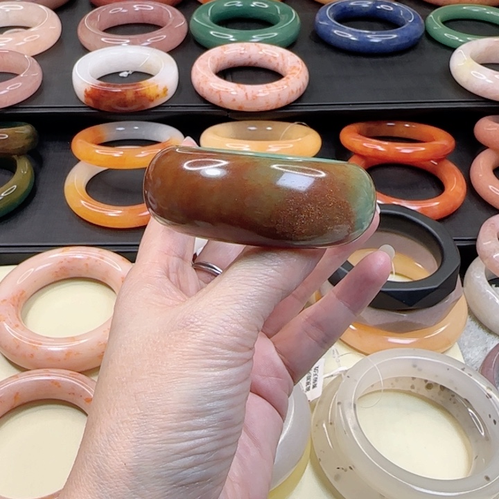 石英质玉手镯未镶嵌F***a