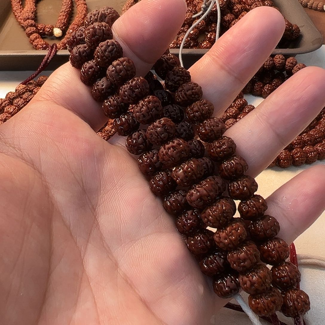 金刚菩提吊坠老树王手持10