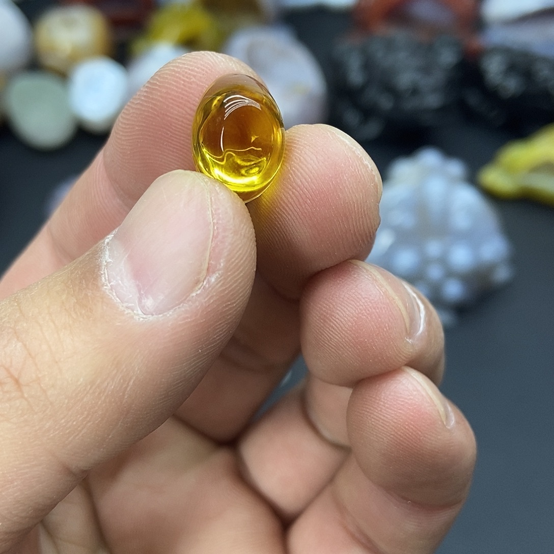 咖***糖玛瑙/玉髓未镶嵌珠宝奇石