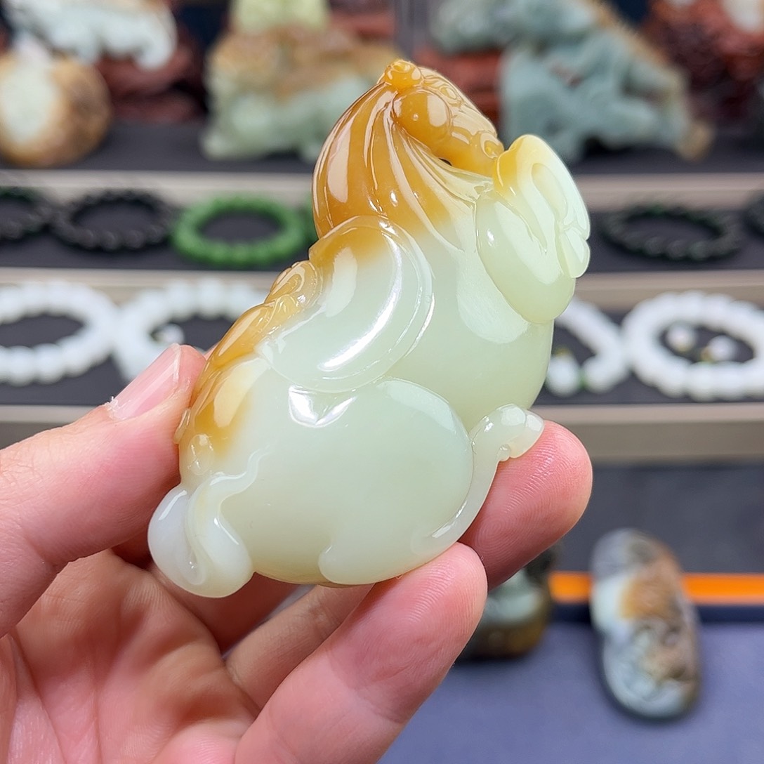 和田玉把件未镶嵌布*稻