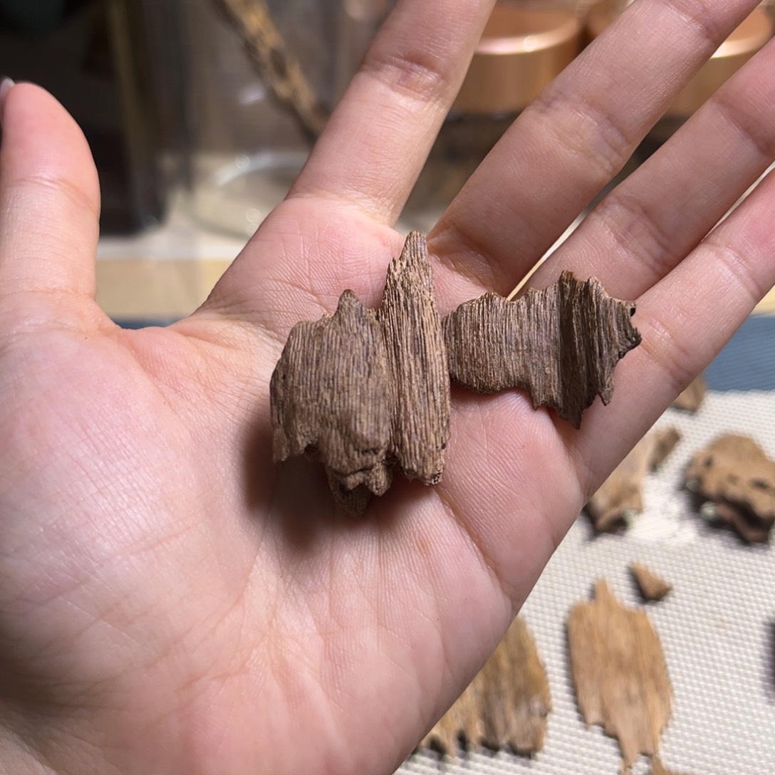 打***魚香料海南树心土埋料2克