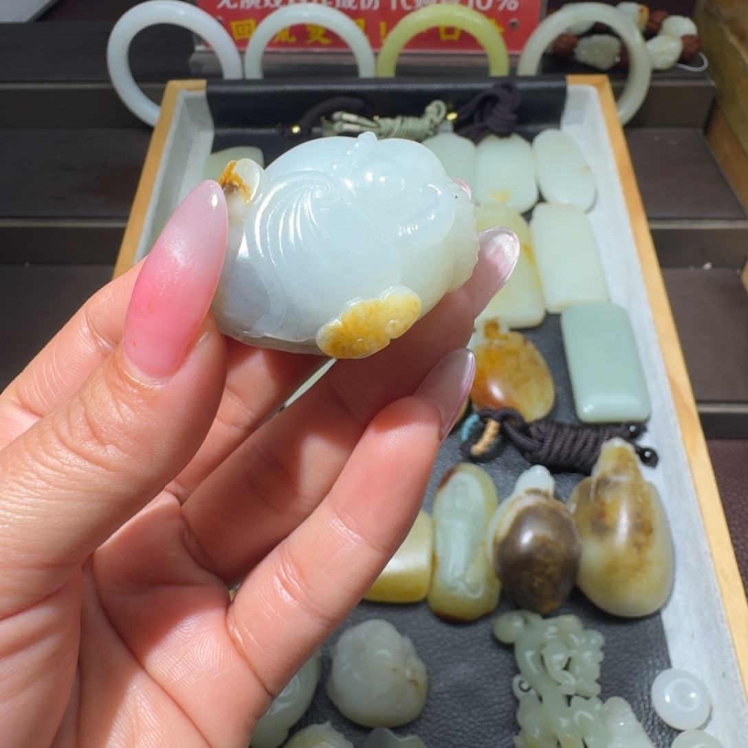 和田玉未镶嵌颈饰