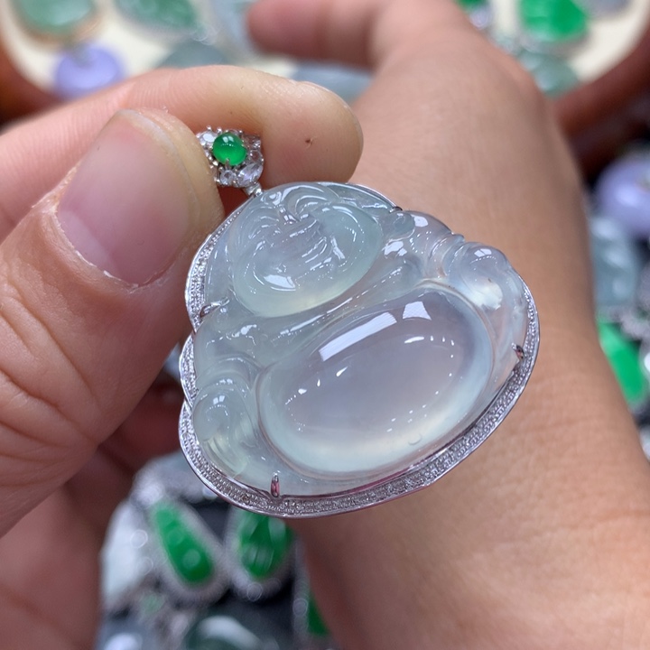 翡翠吊坠(不含链)18K金镶嵌