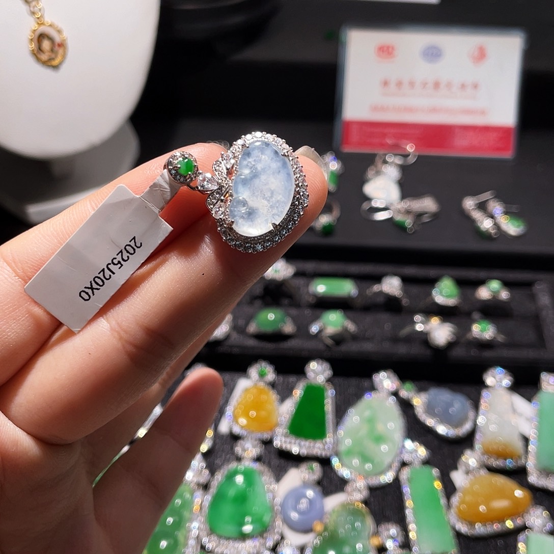 翡翠银S925镶嵌颈饰