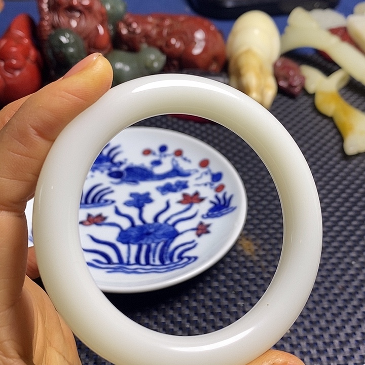 吊坠白玉菩提支持七天无理由