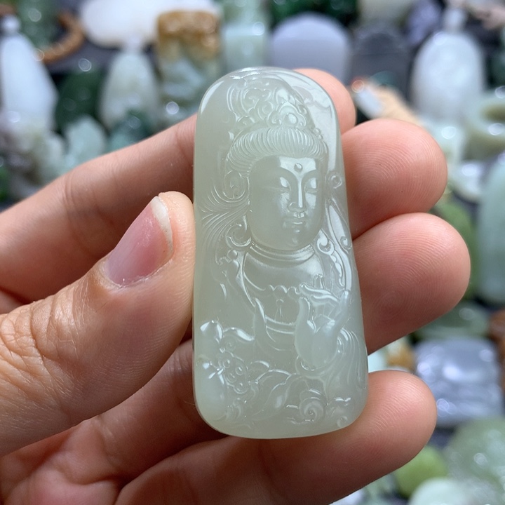 和田玉未镶嵌颈饰