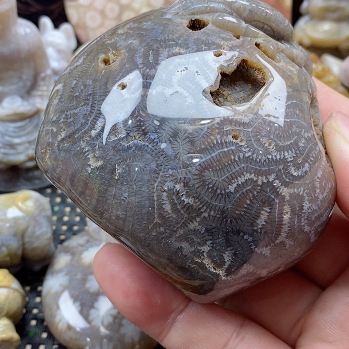 石英质玉颈饰未镶嵌